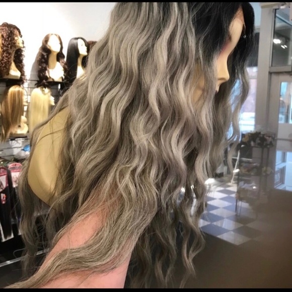 Long grey ombré Deep Wave wig lacefront swisslace - Picture 4 of 8